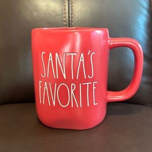 Rae Dunn Red SANTA'S FAVORITE Ceramic Mug BRAND NEW!!